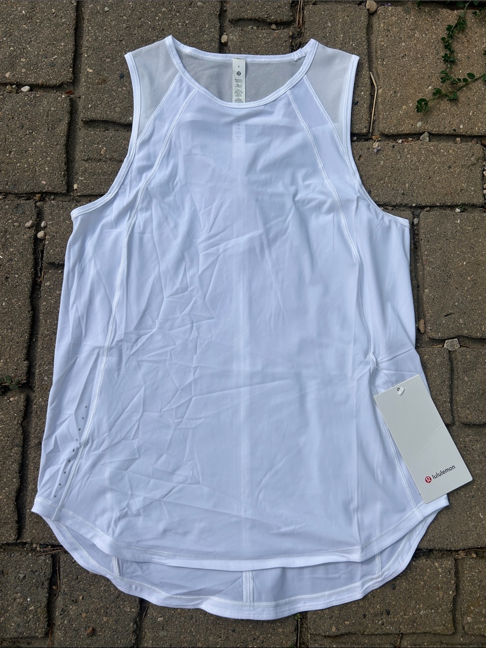 lululemon athletica Sculpt Tank 
Classic White
Women’s Size 6
New with tag!